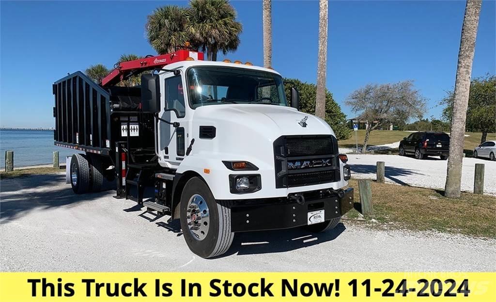 Mack MD7 抓斗