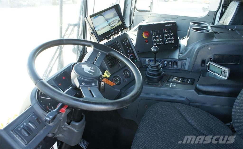 Mack MRU613 垃圾车