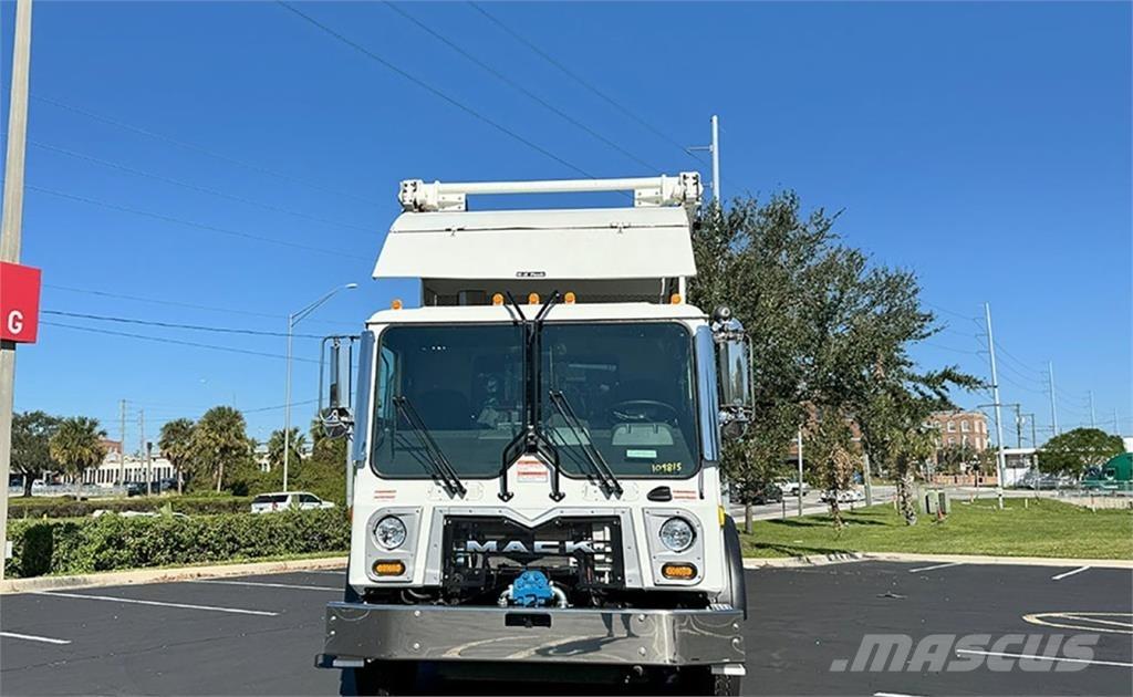 Mack TE64 垃圾车