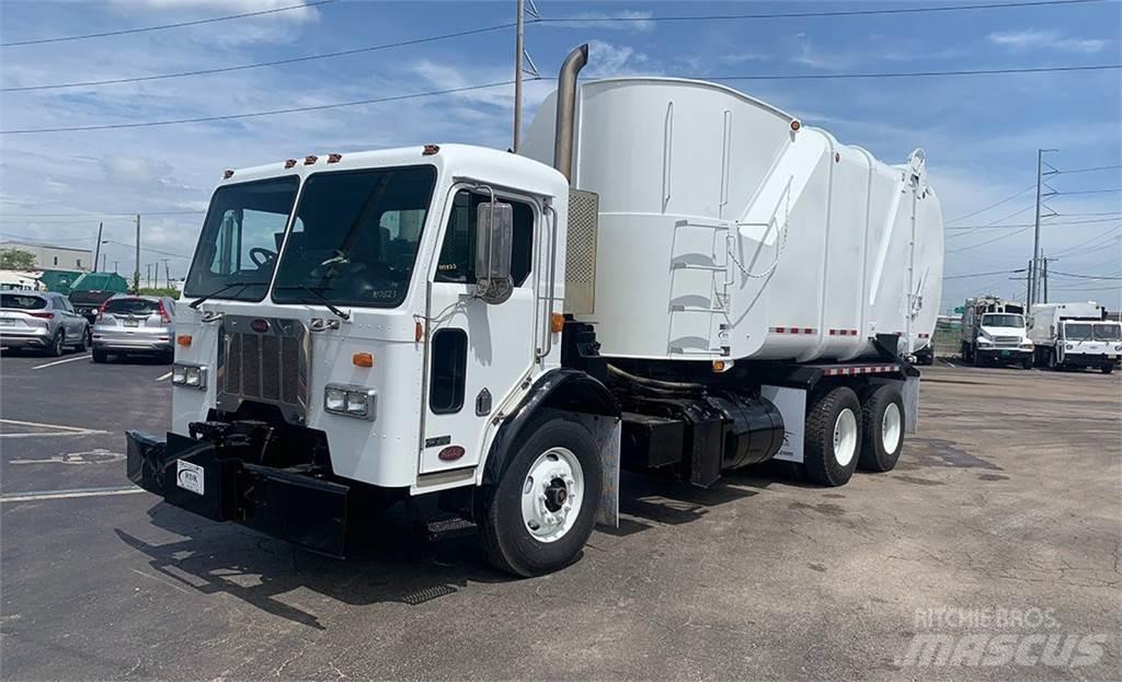 Peterbilt 320 垃圾车