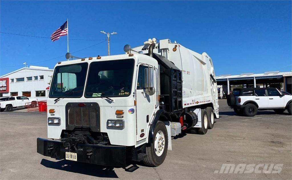Peterbilt 320 垃圾车