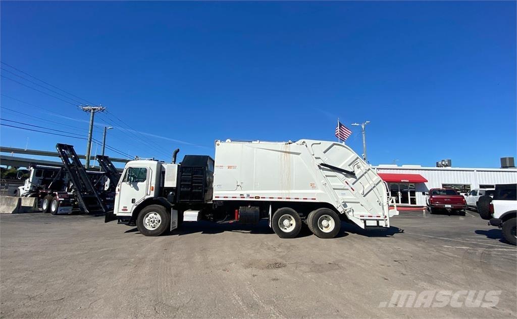 Peterbilt 320 垃圾车