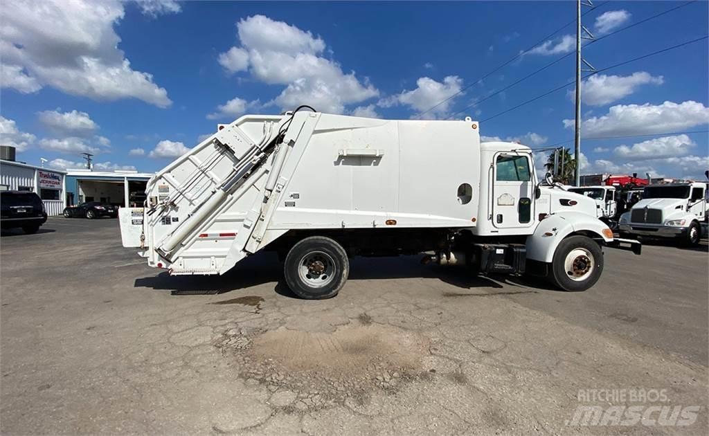 Peterbilt 335 垃圾车
