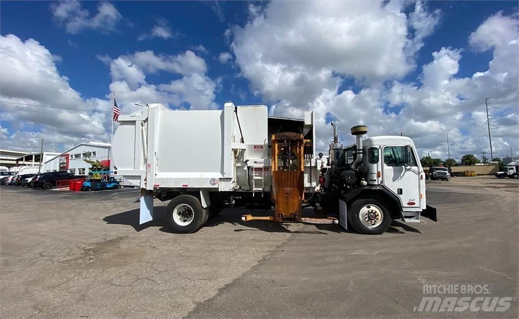 Peterbilt 520 垃圾车