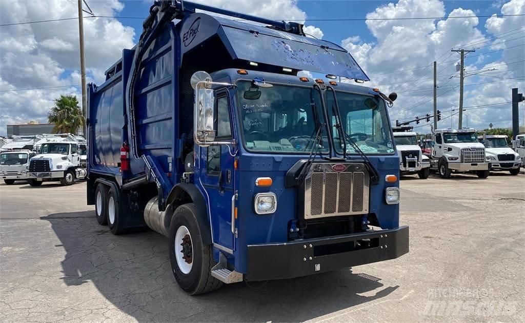 Peterbilt 520 垃圾车