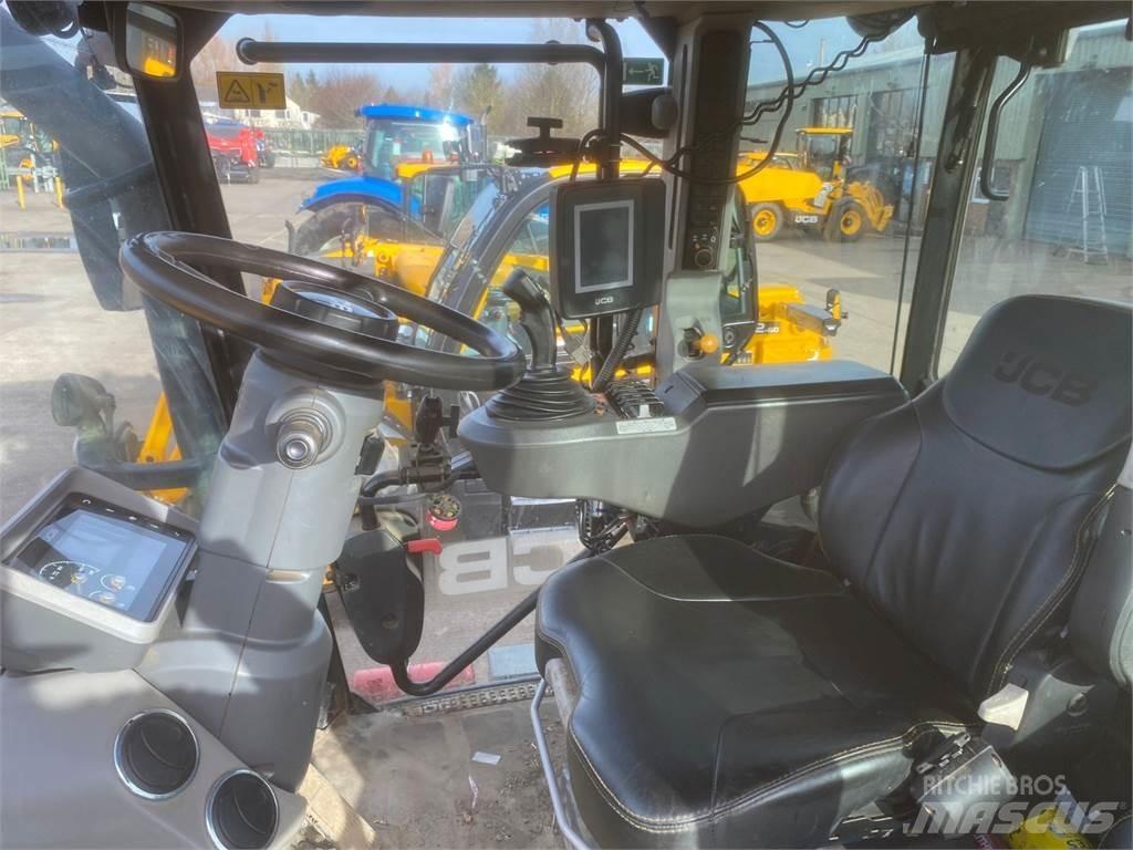 JCB 4220 拖拉机/农用车