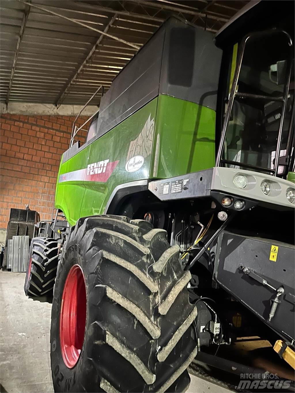 Fendt 6335 C PLI 联合收割机