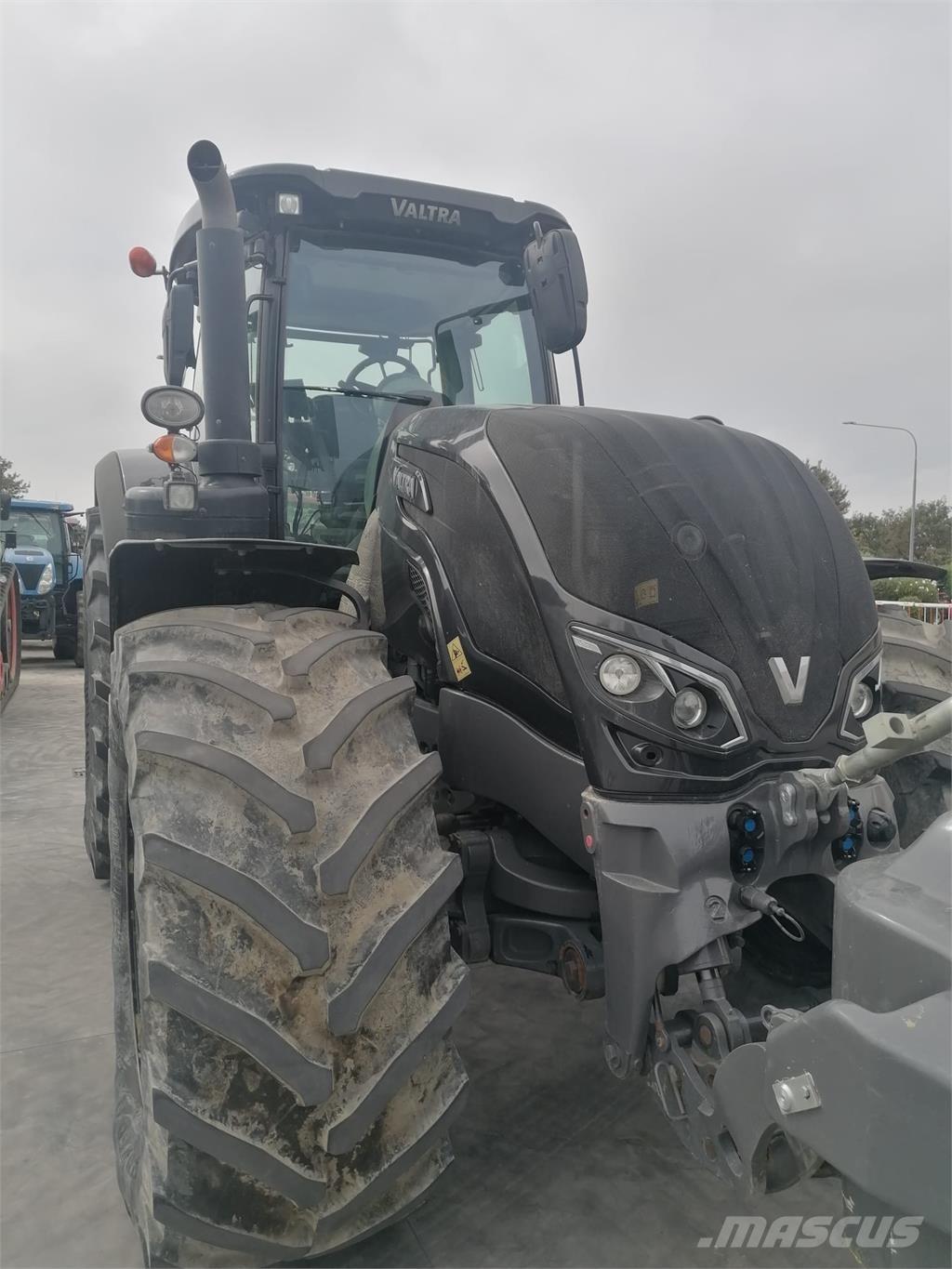Valtra S324 拖拉机/农用车