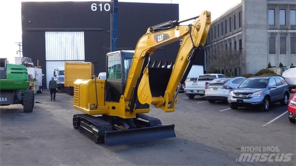 CAT 306E2 履带挖掘机