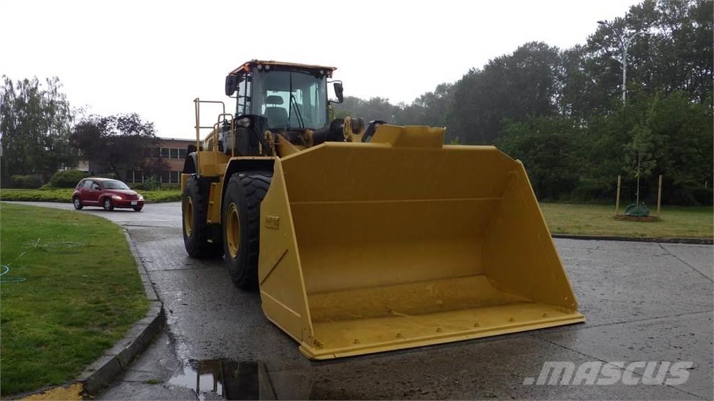 CAT 972M XE 履带挖掘机