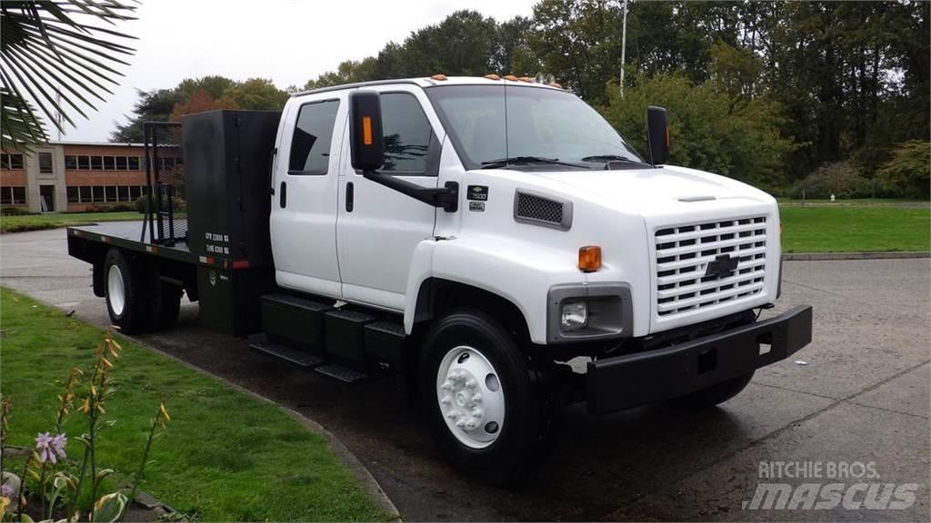 Chevrolet C7500 平板栏板货车
