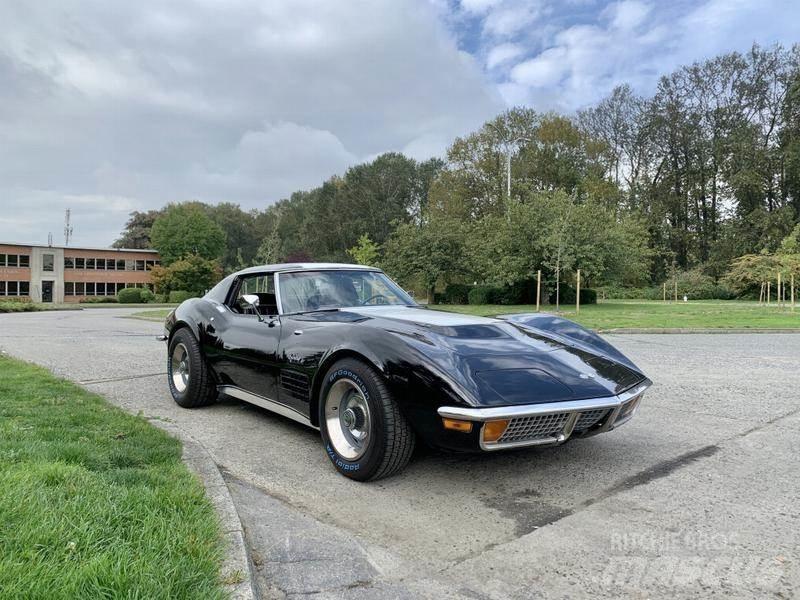 Chevrolet Corvette 汽车