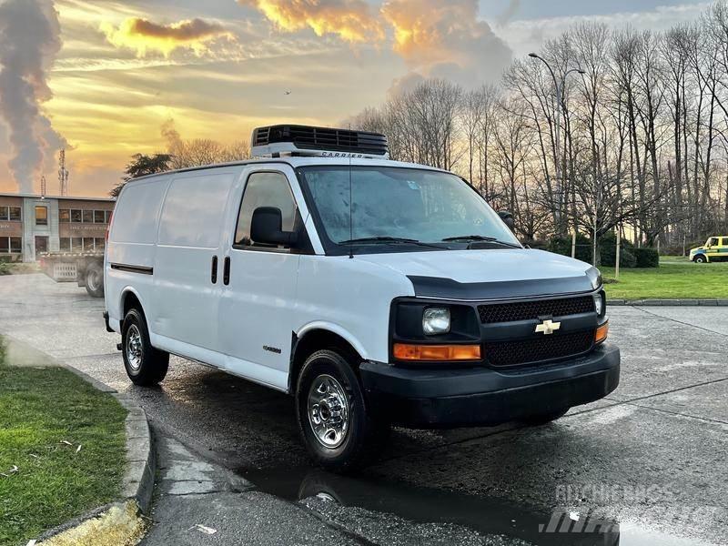 Chevrolet Express 大型面包车
