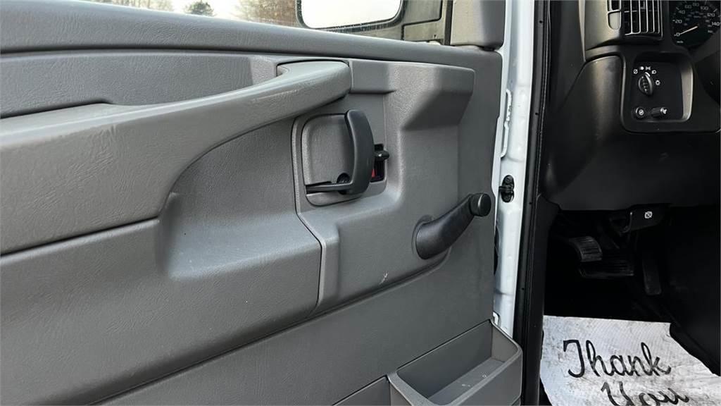 Chevrolet Express 大型面包车
