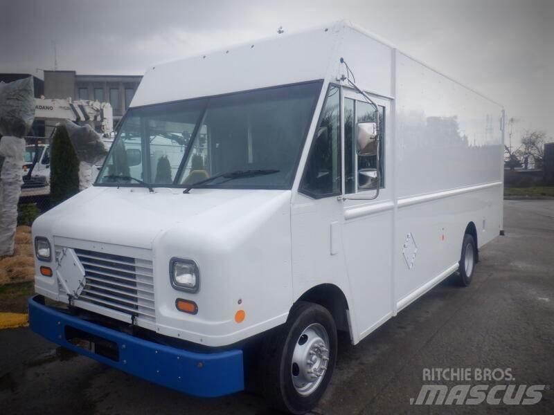 Ford E-450 大型面包车
