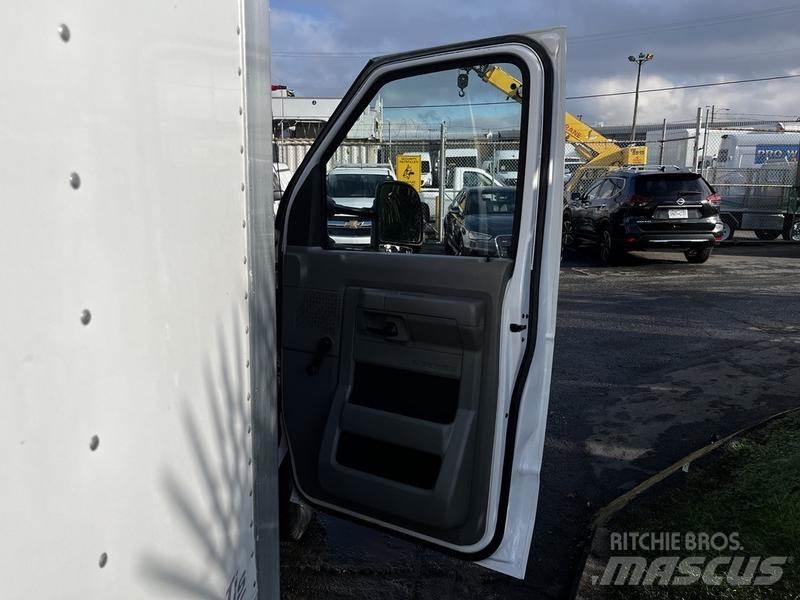 Ford Econoline 大型面包车