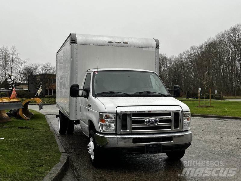 Ford Econoline 大型面包车