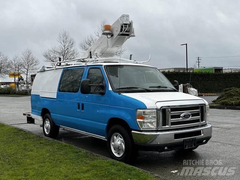 Ford Econoline 大型面包车