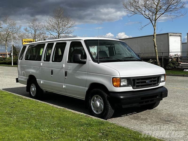 Ford Econoline 汽车
