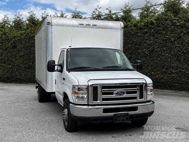 Ford Econoline 大型面包车