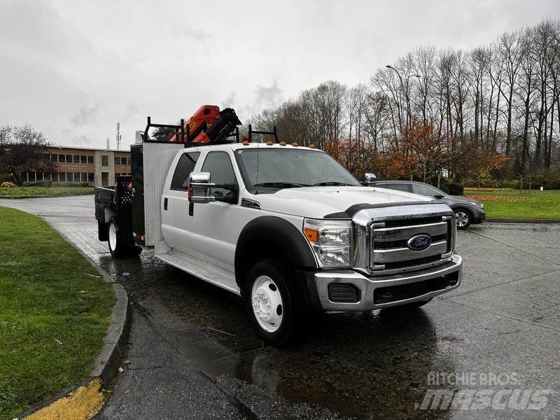 Ford F-550 起重车