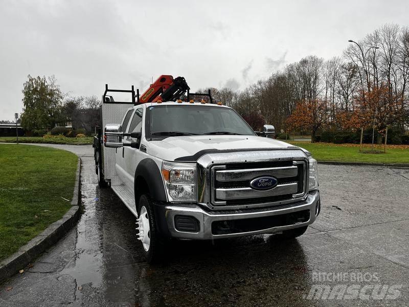 Ford F-550 起重车