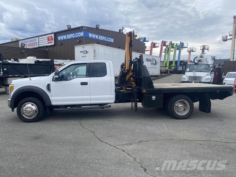 Ford F-550 起重车