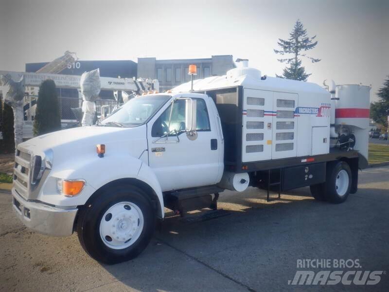Ford F-650 组合/真空油槽车