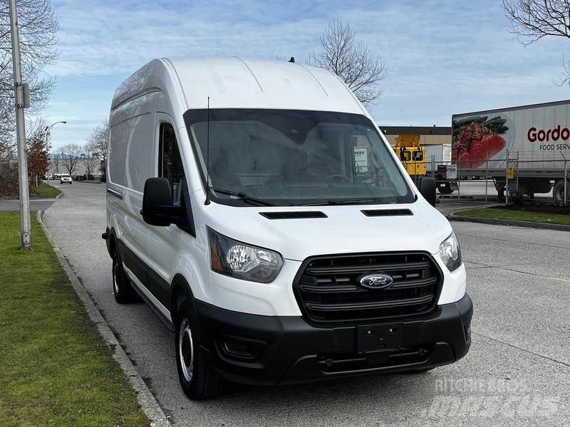 Ford Transit 大型面包车