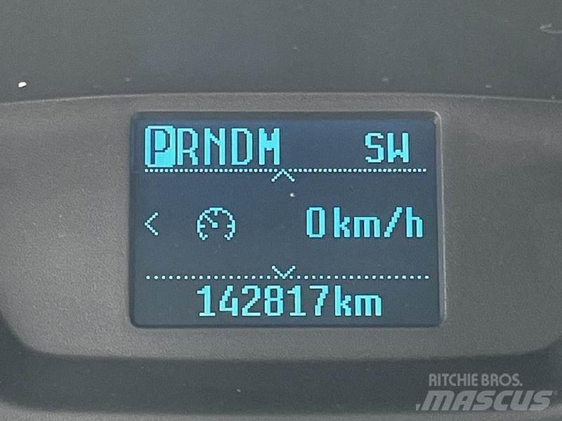 Ford Transit 大型面包车
