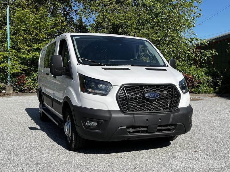 Ford Transit 大型面包车