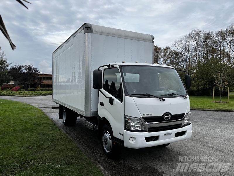 Hino 195 大型面包车