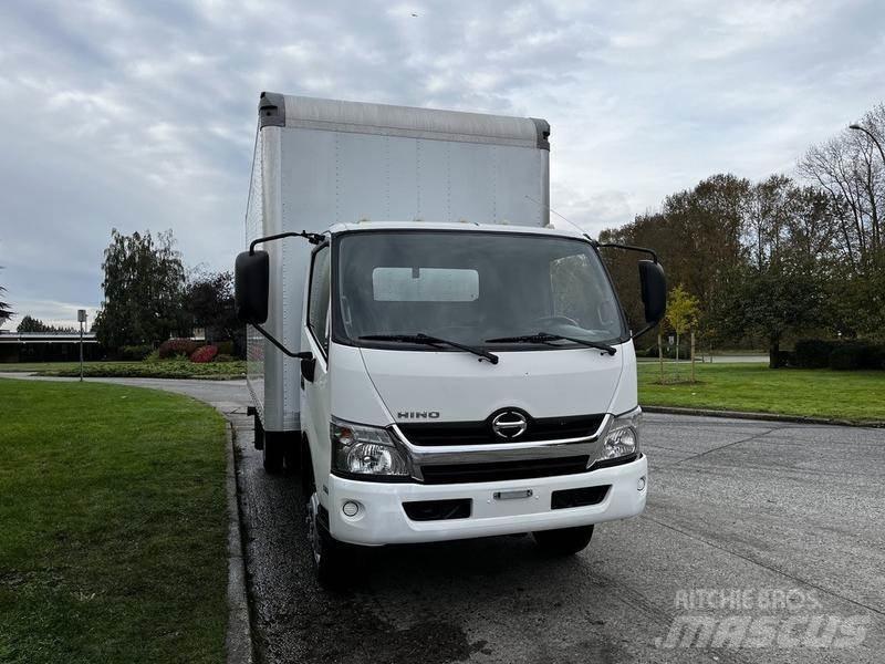 Hino 195 大型面包车