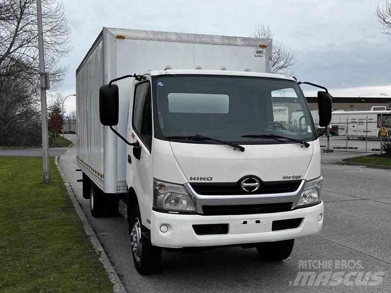 Hino 195 大型面包车