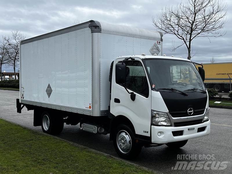 Hino 195 大型面包车