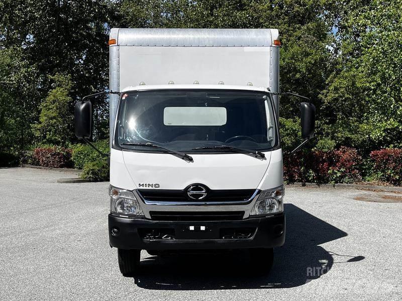 Hino 195 大型面包车