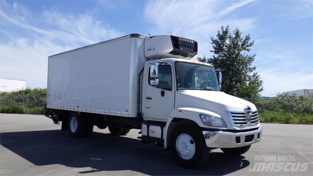 Hino 268 大型面包车