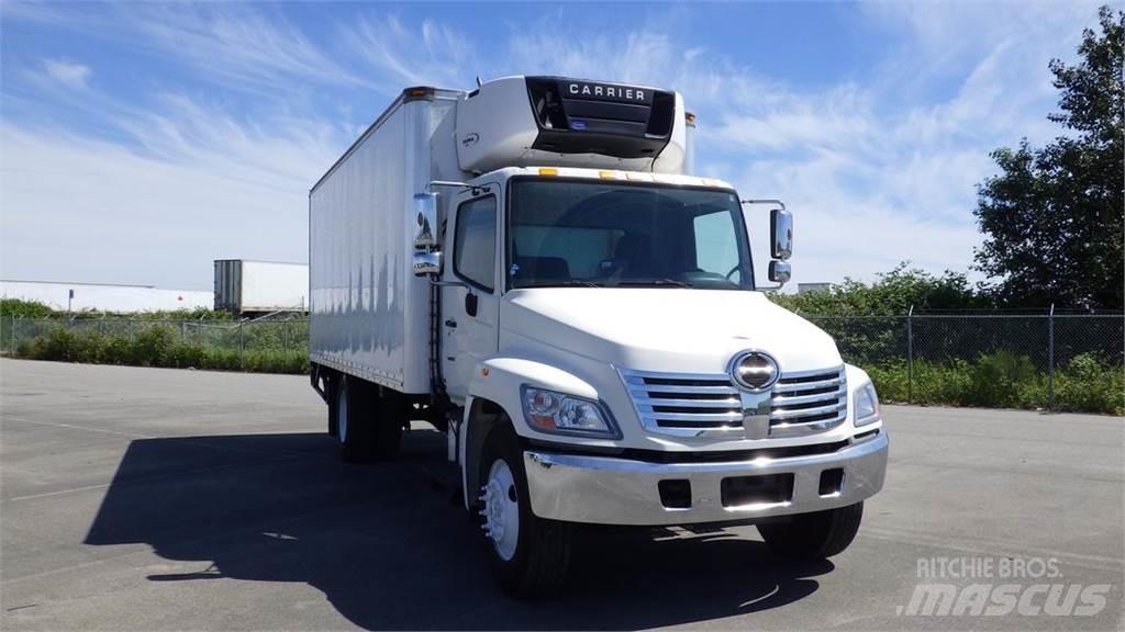 Hino 268 大型面包车