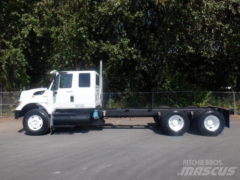 International 7400 平板车