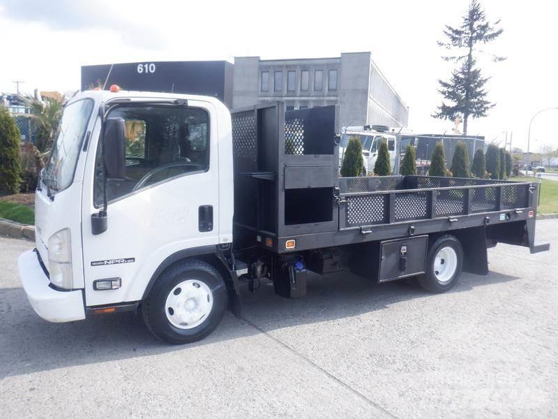 Isuzu NPR 平板栏板货车