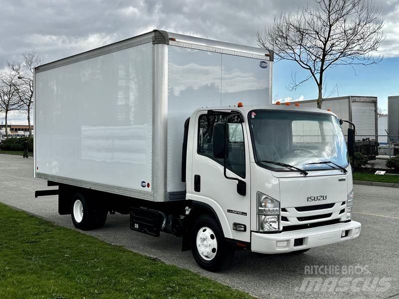 Isuzu NPR 大型面包车