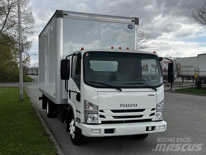 Isuzu NPR 大型面包车