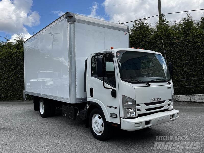 Isuzu NPR 大型面包车