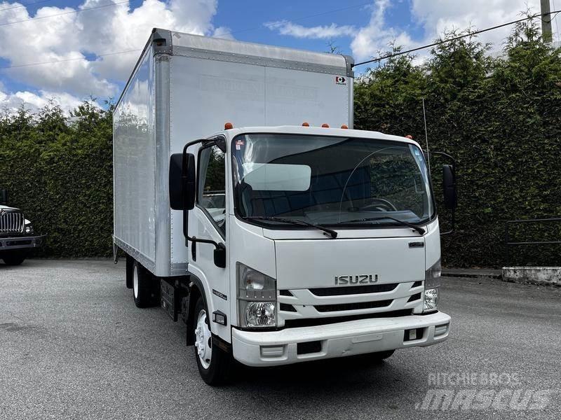 Isuzu NPR 大型面包车