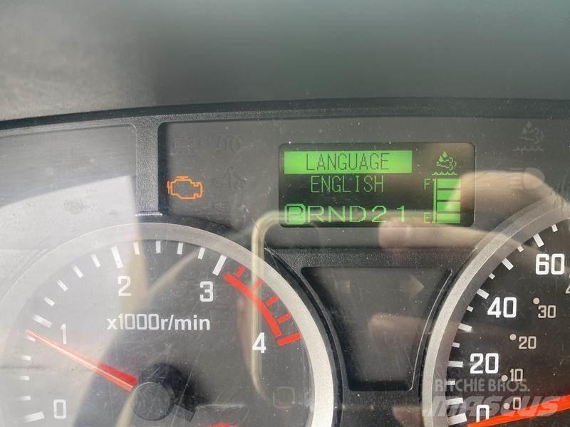 Isuzu NQR 大型面包车