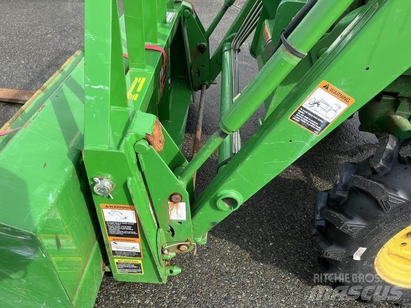 John Deere 790 拖拉机/农用车