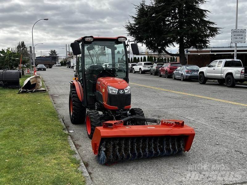 Kubota B2650 道路清扫车