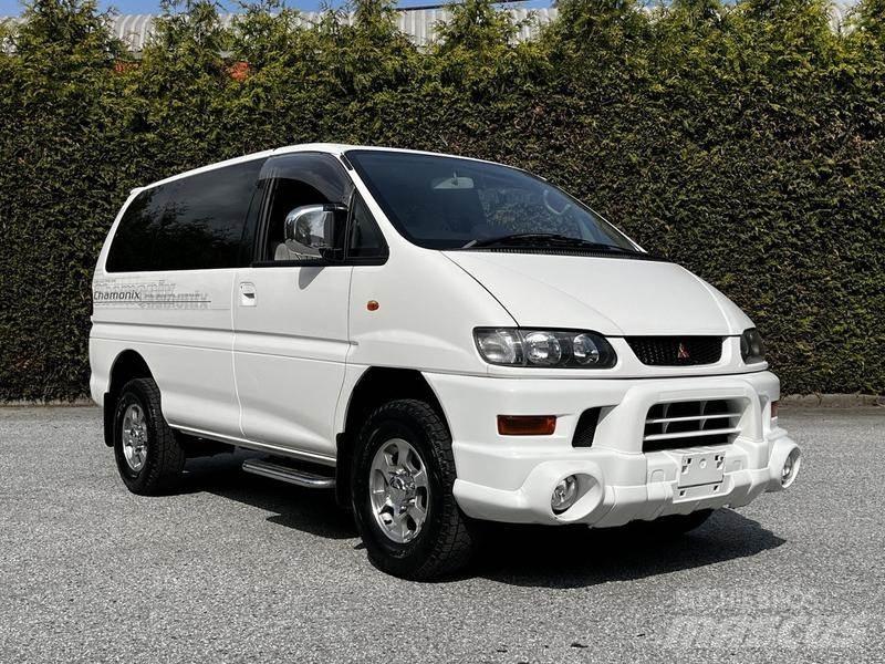 Mitsubishi Delica 汽车