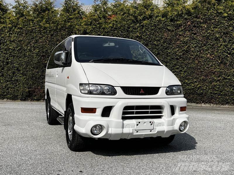 Mitsubishi Delica 汽车