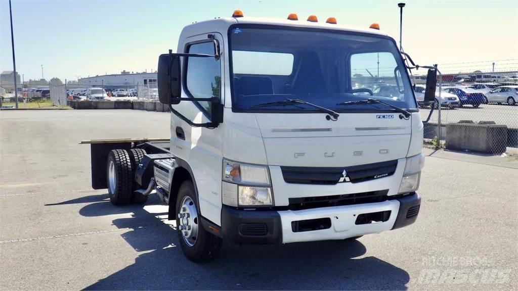 Mitsubishi Fuso FE 平板车